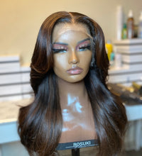 ROSUKI EHI (frontal wig with brown highlights)
