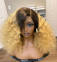 CURLY BLONDIE UNIT